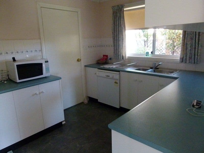 8 Wyndham Avenue, FORBES NSW 2871, Forbes - Thumbnail 3