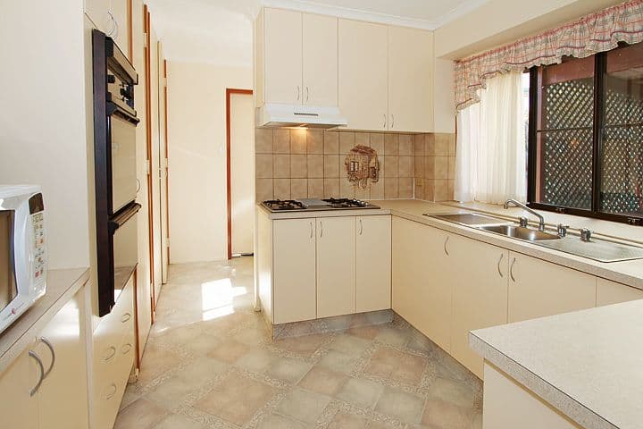 1 Mollison Court, WILSONTON QLD 4350, Wilsonton - Thumbnail 2