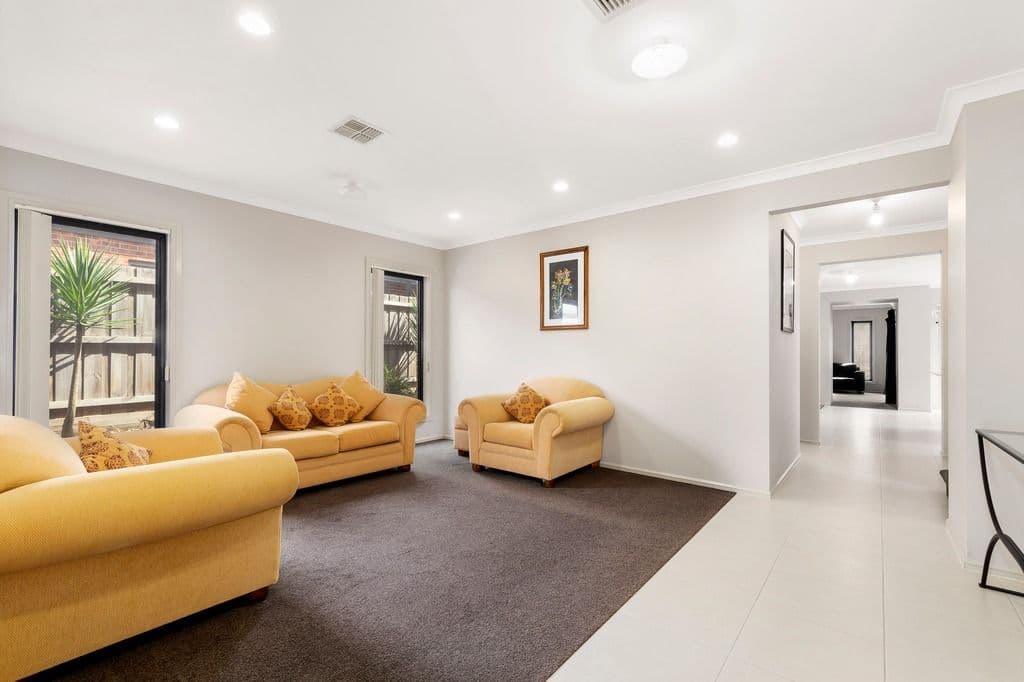 12 Gumleaf Avenue, Mernda VIC 3754, Mernda - Thumbnail 4
