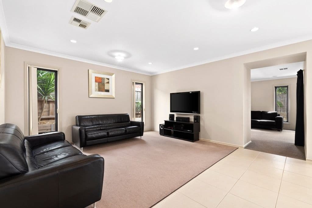 12 Gumleaf Avenue, Mernda VIC 3754, Mernda - Thumbnail 5