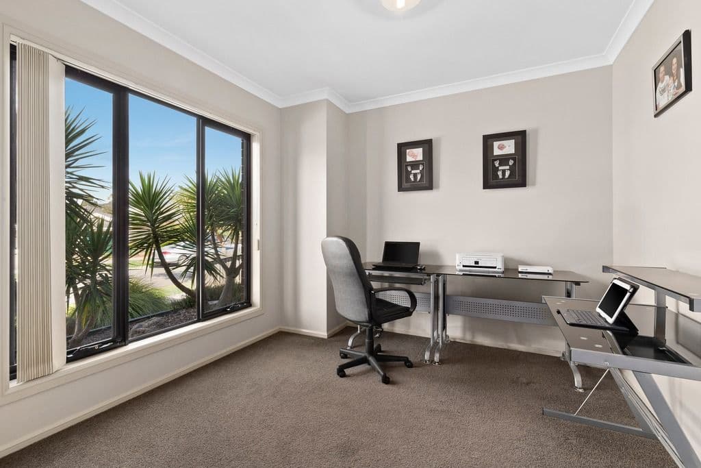 12 Gumleaf Avenue, Mernda VIC 3754, Mernda - Thumbnail 6