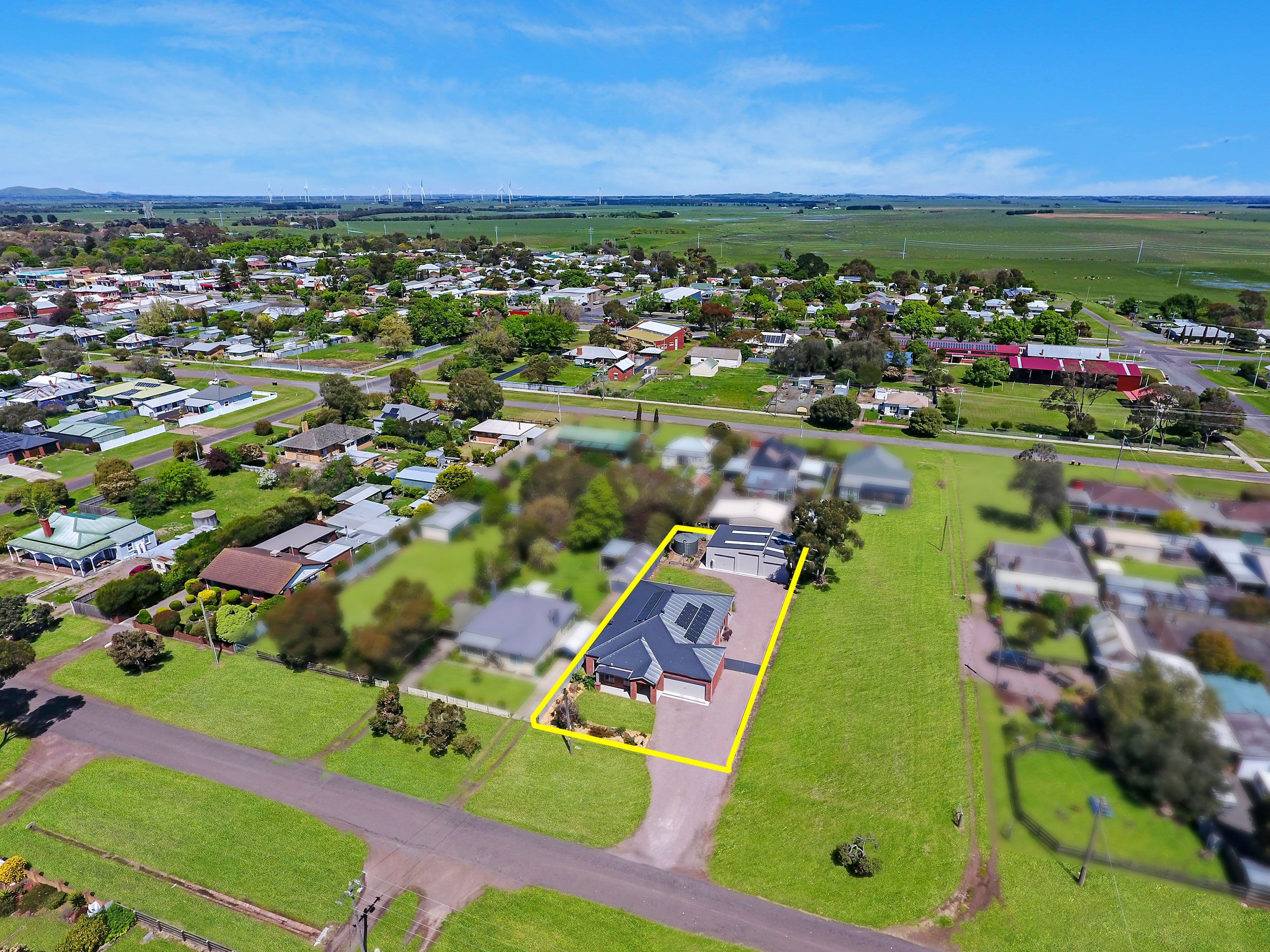 39 Kerr Street, Mortlake VIC 3272, Mortlake - Thumbnail 2