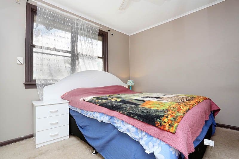 14 Dampier Crescent, Fairfield West NSW 2165, Fairfield West - Thumbnail 4