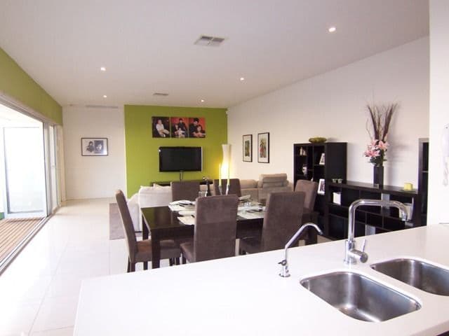 12 Yarle Street, MAWSON LAKES SA 5095, Mawson Lakes - Thumbnail 5