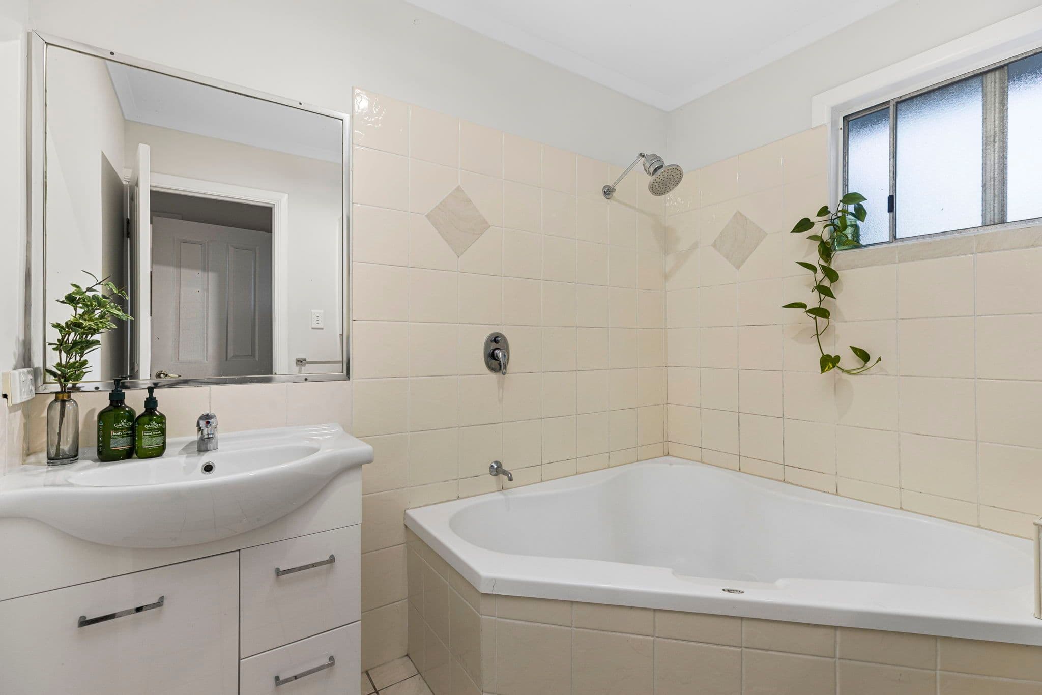 55 Buckland Road, Everton Hills QLD 4053, Everton Hills - Thumbnail 6