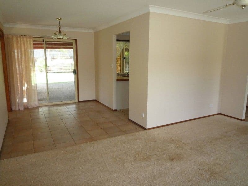 37 Allied Drive, ARUNDEL QLD 4214, Arundel - Thumbnail 7