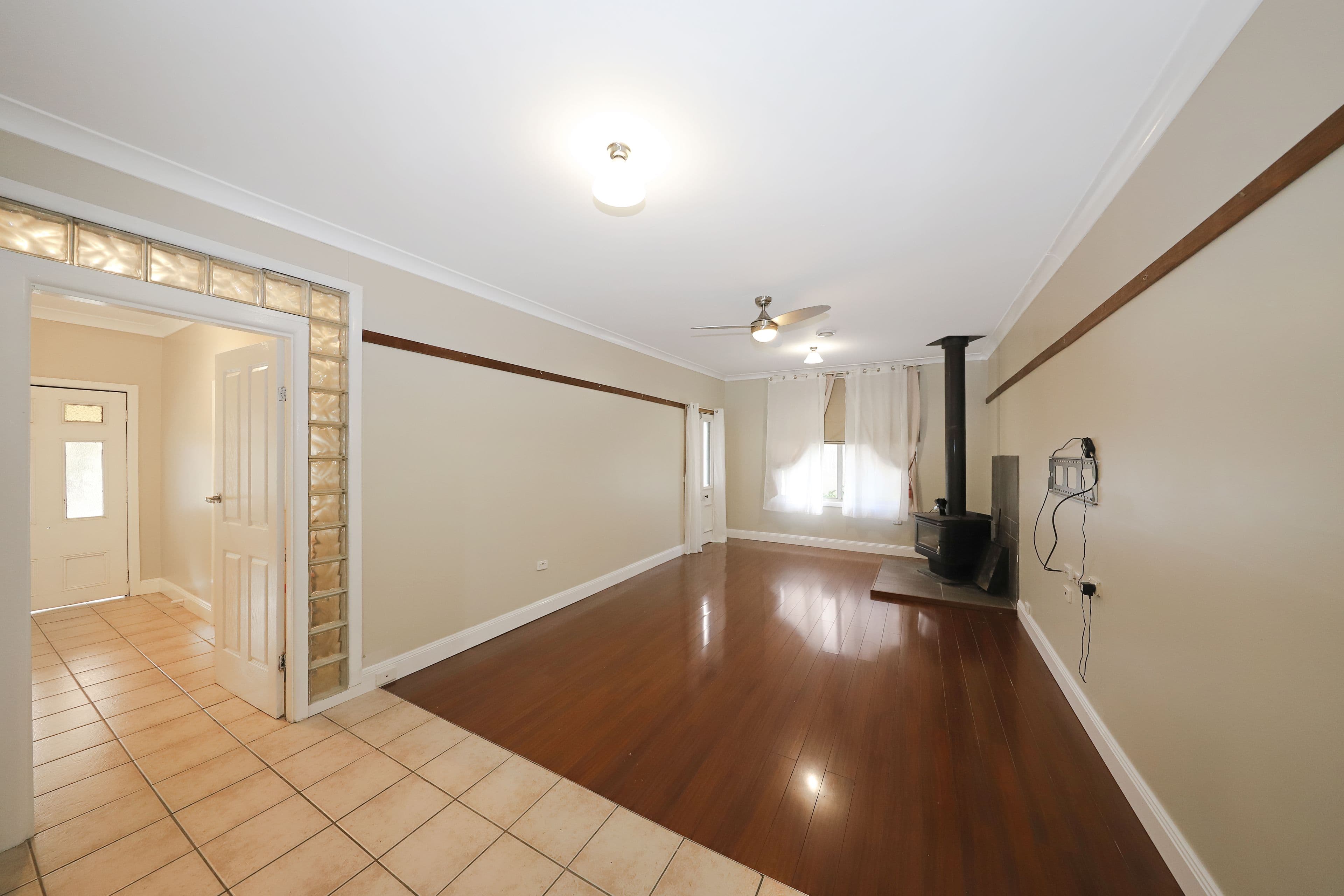 19 Capper Street, Tumut NSW 2720, Tumut - Thumbnail 4