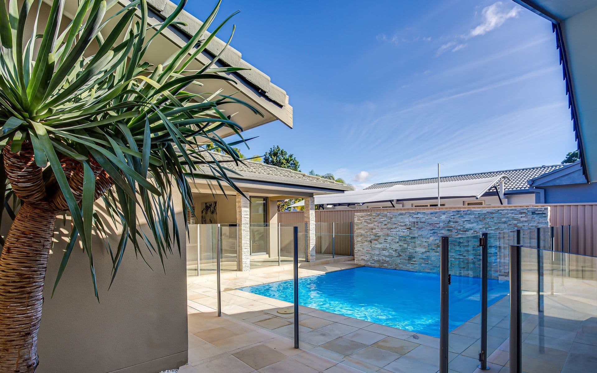 7 River Crescent, Broadbeach Waters QLD 4218, Broadbeach Waters - Thumbnail 2