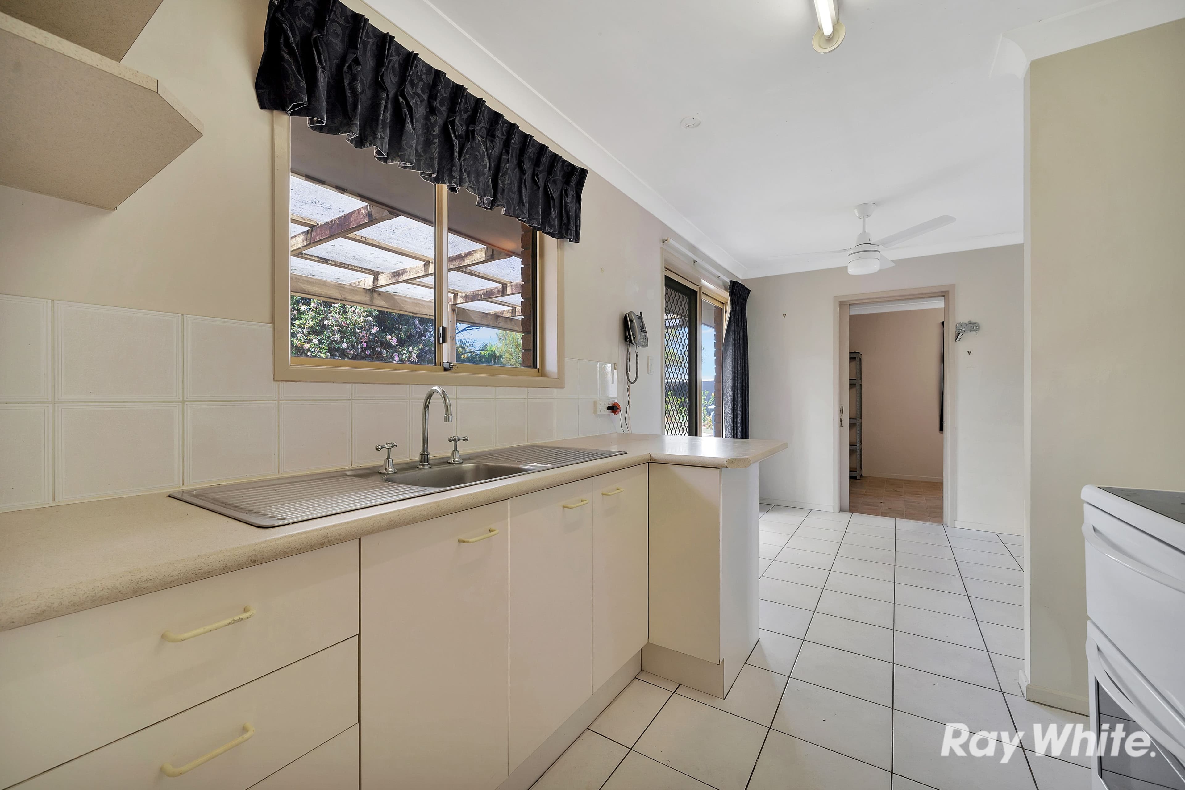 4 Katie Court, Marsden QLD 4132, Marsden - Thumbnail 4