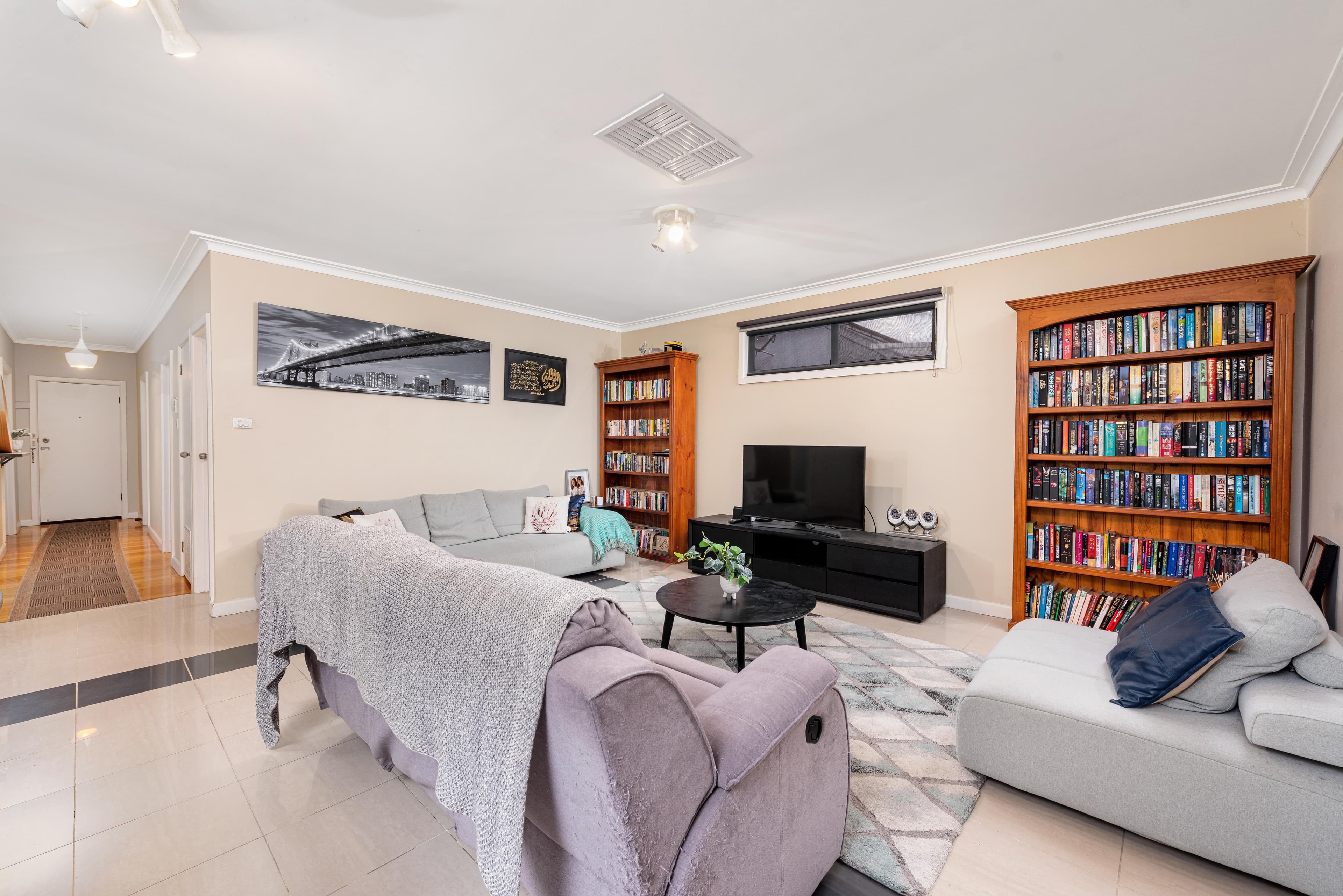64 Lloyd Avenue, Reservoir VIC 3073, Reservoir - Thumbnail 4