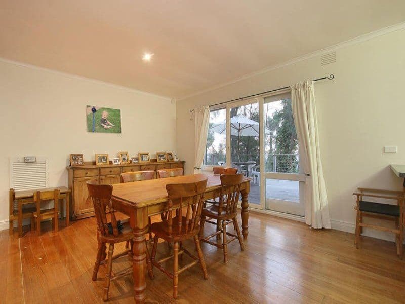 15 Leslie Avenue, BORONIA VIC 3155, Boronia - Thumbnail 5