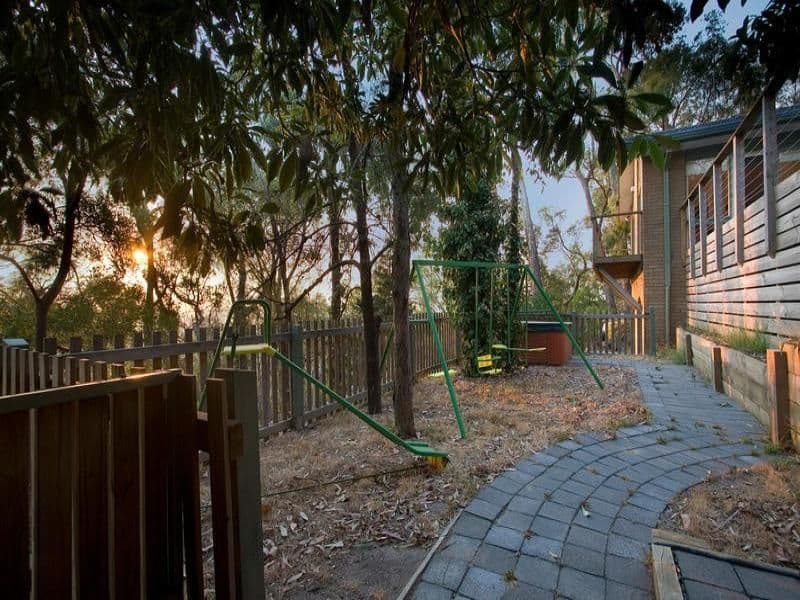 15 Leslie Avenue, BORONIA VIC 3155, Boronia - Thumbnail 6