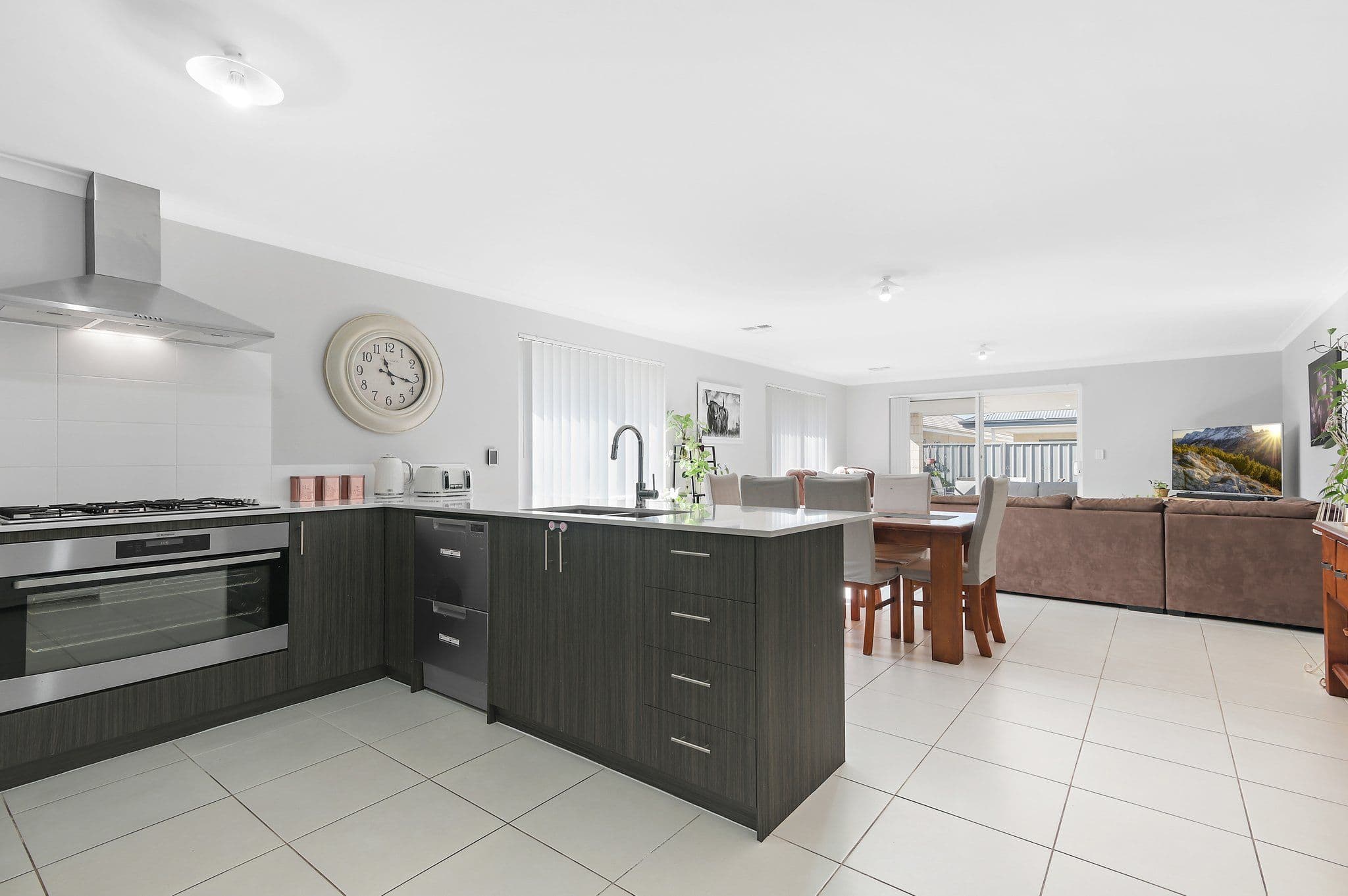 18 Araucana Street, Southern River WA 6110, Southern River - Thumbnail 4