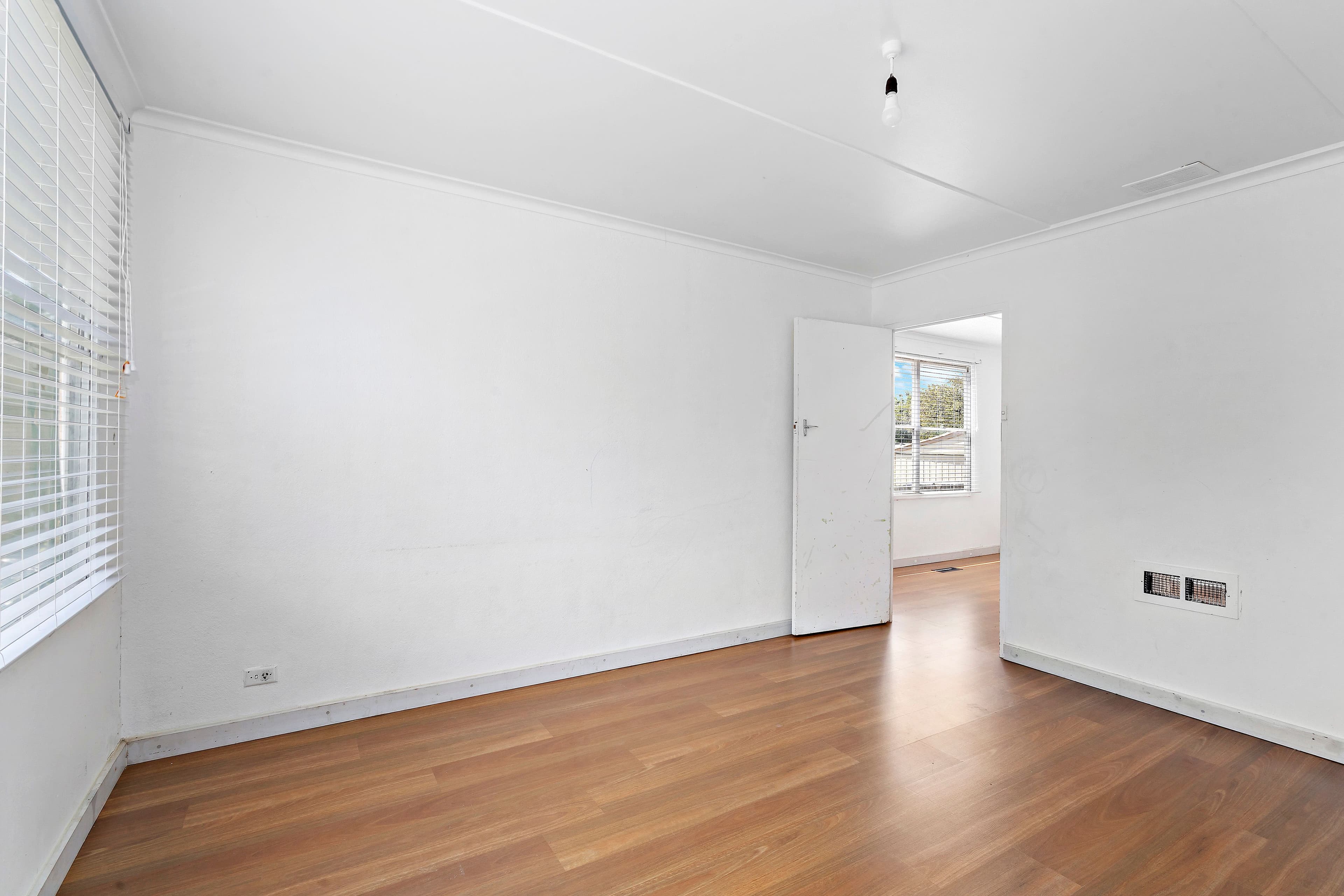 27 Nodding Avenue, Frankston North VIC 3200, Frankston North - Thumbnail 4