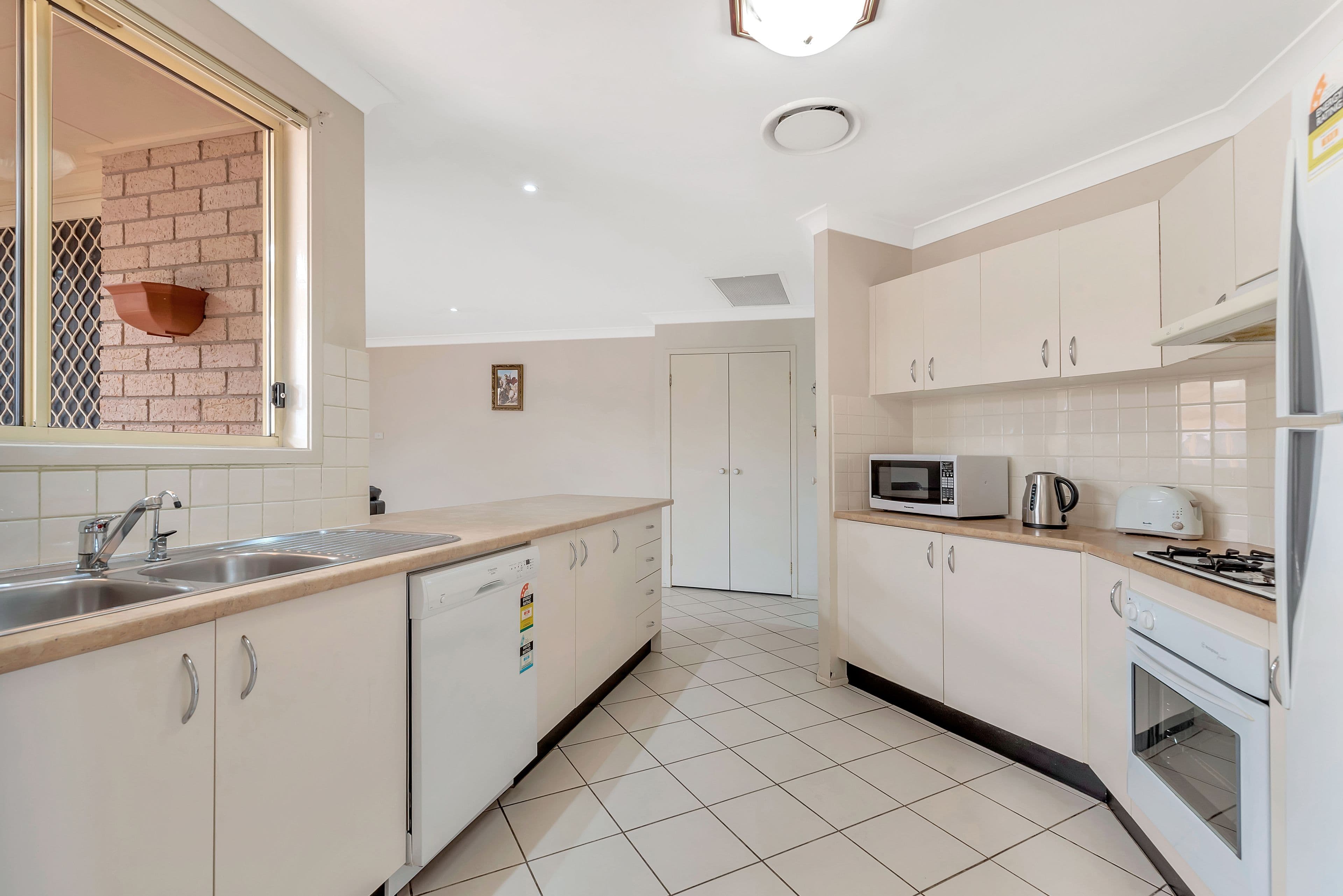 62 Rossini Drive, Hinchinbrook - Thumbnail 5