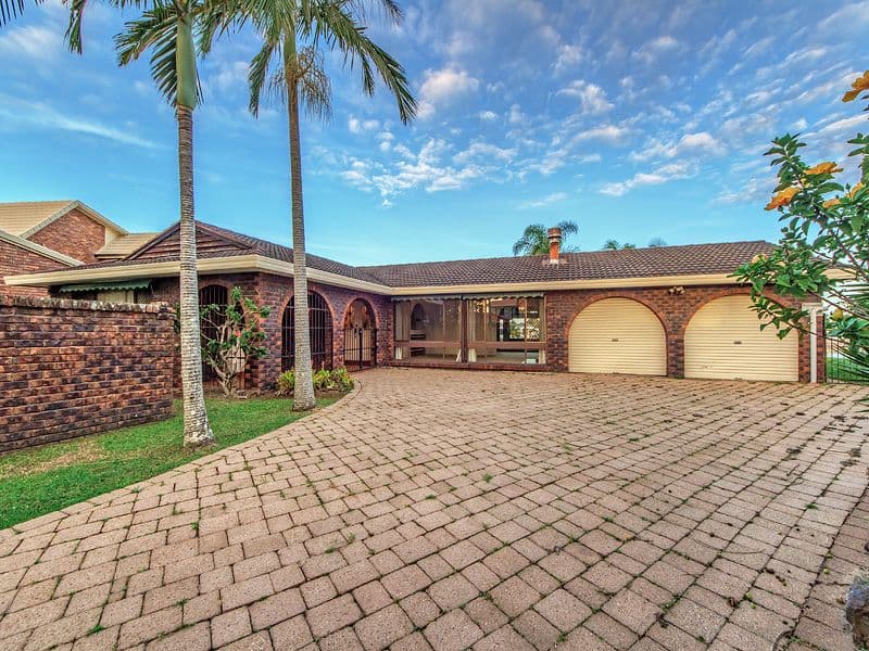12 Angus Court, BENOWA QLD 4217, Benowa - Thumbnail 2