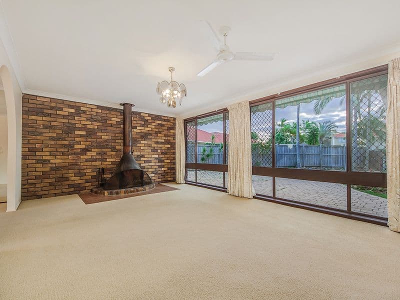 12 Angus Court, BENOWA QLD 4217, Benowa - Thumbnail 5