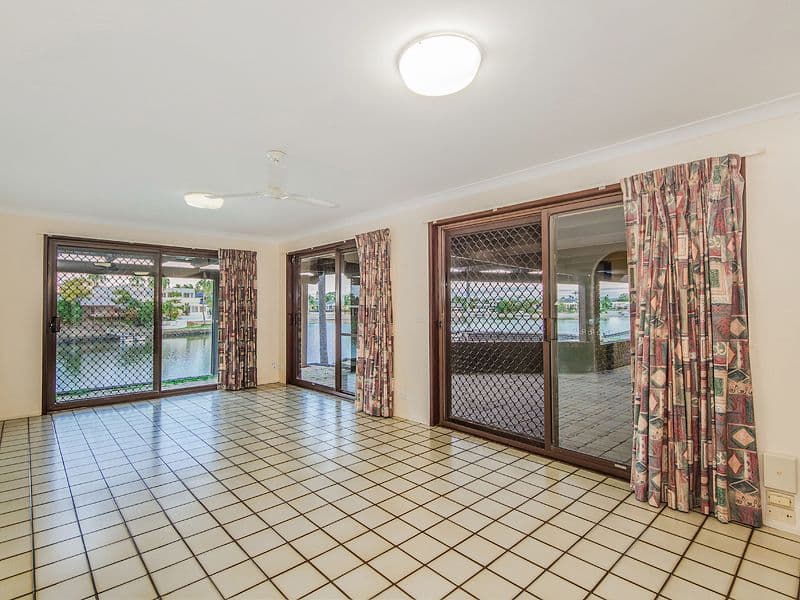 12 Angus Court, BENOWA QLD 4217, Benowa - Thumbnail 6