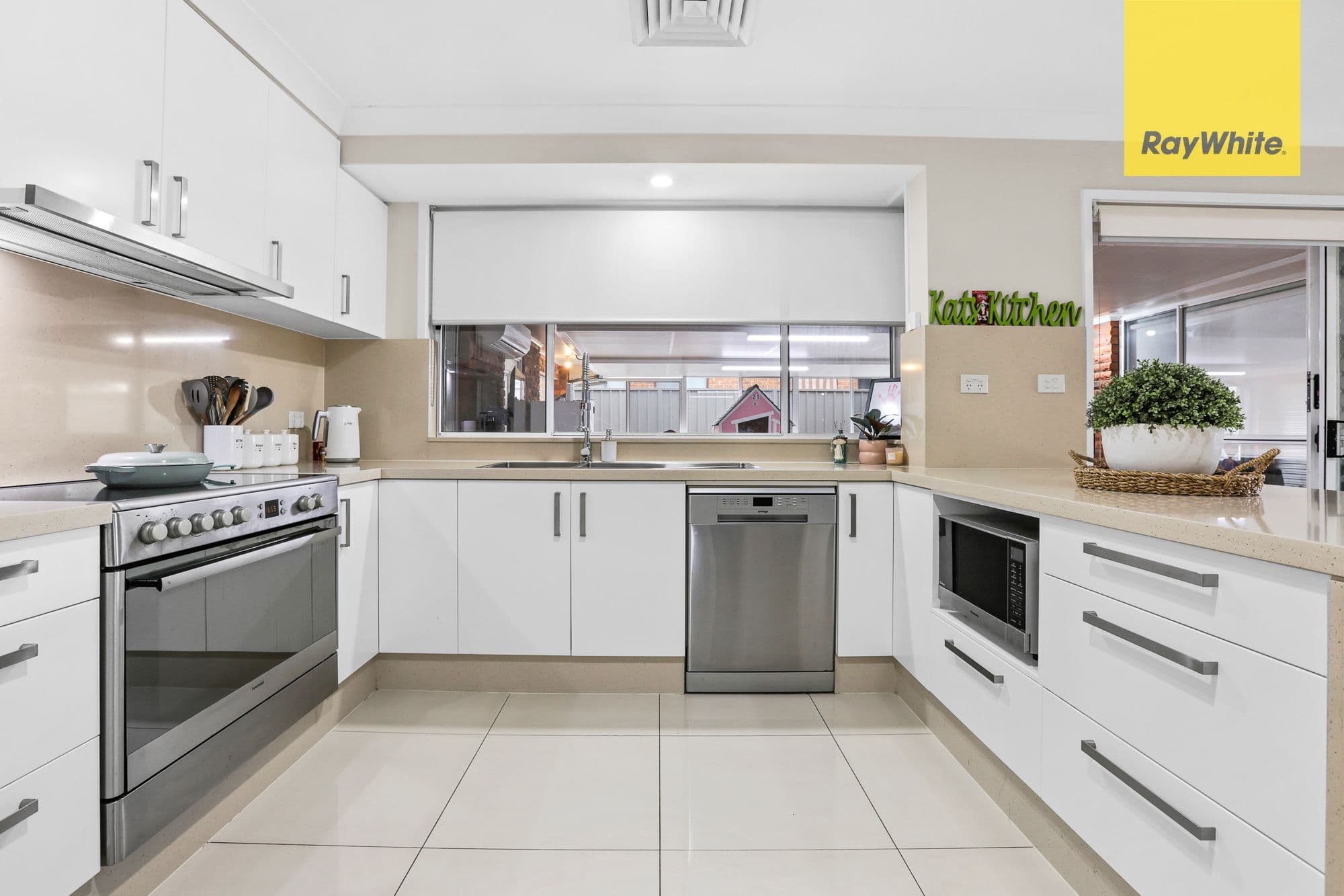 21 Chardonnay Road, St Clair NSW 2759, St Clair - Thumbnail 2