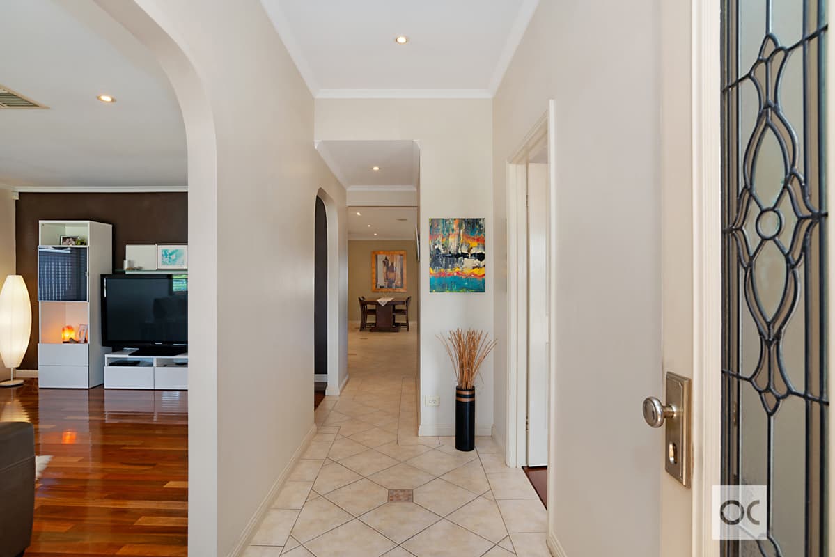 13 Westwood Boulevard, Ferryden Park - Thumbnail 2