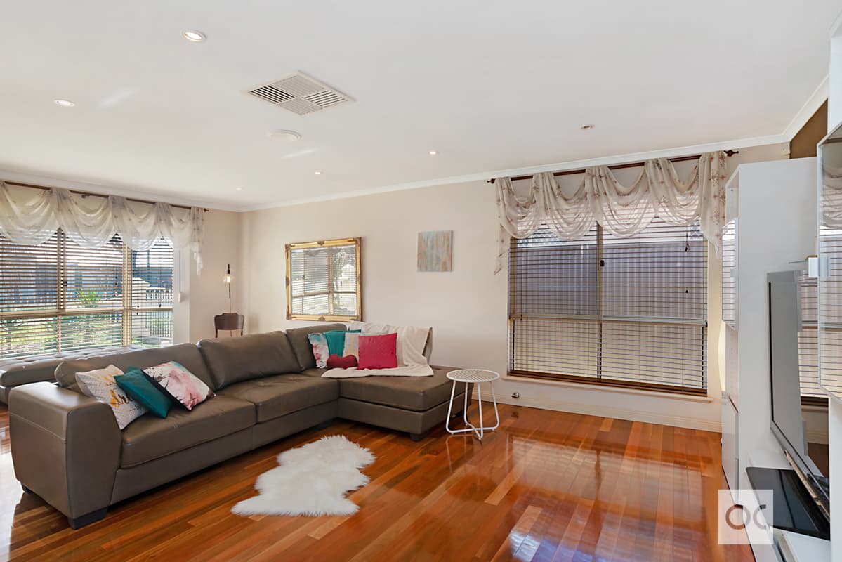 13 Westwood Boulevard, Ferryden Park - Thumbnail 4