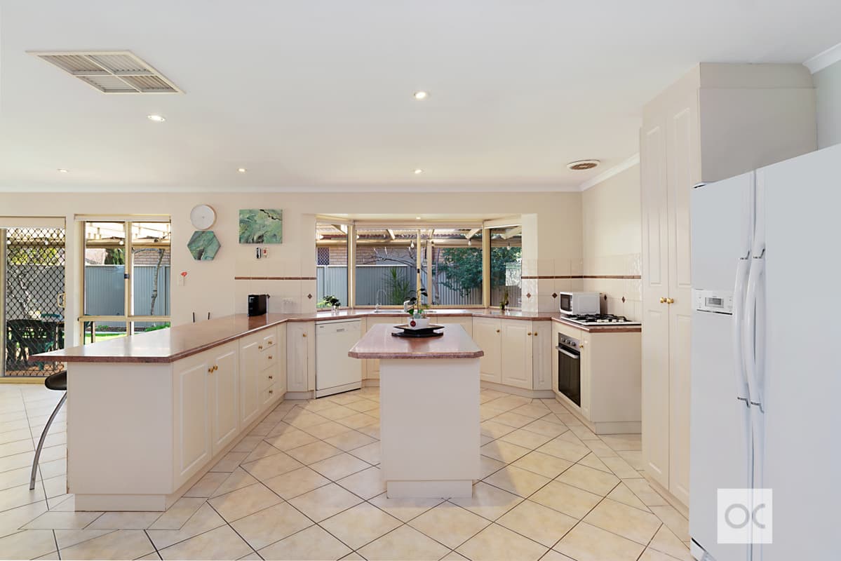 13 Westwood Boulevard, Ferryden Park - Thumbnail 8