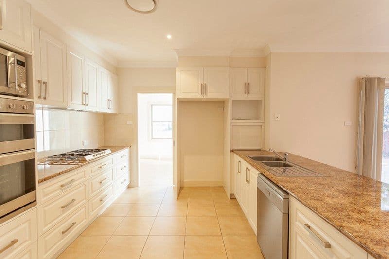 118 Hillam Drive, GRIFFITH NSW 2680, Griffith - Image 1