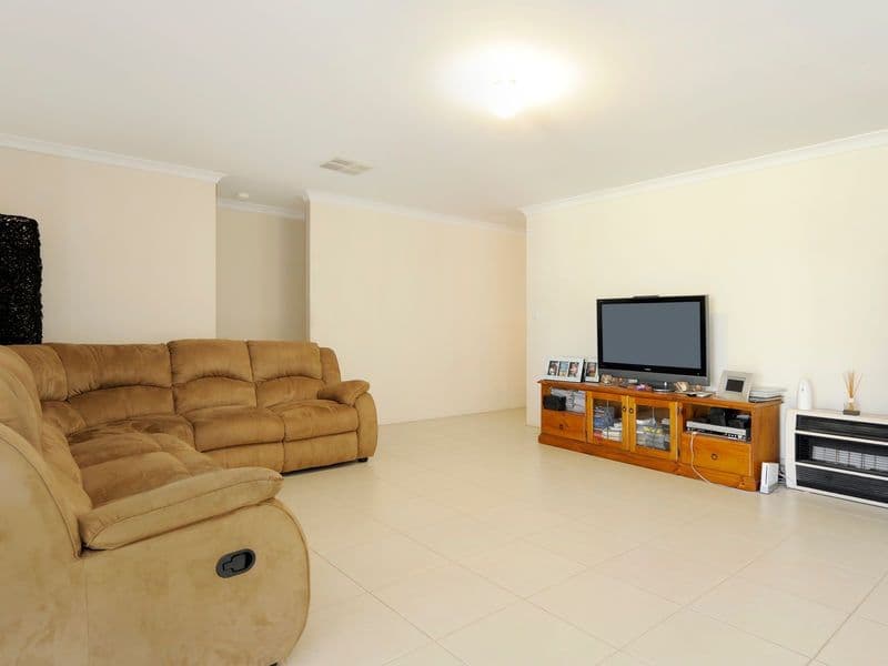 126 Bayside Boulevard, PORT KENNEDY WA 6172, Port Kennedy - Thumbnail 2