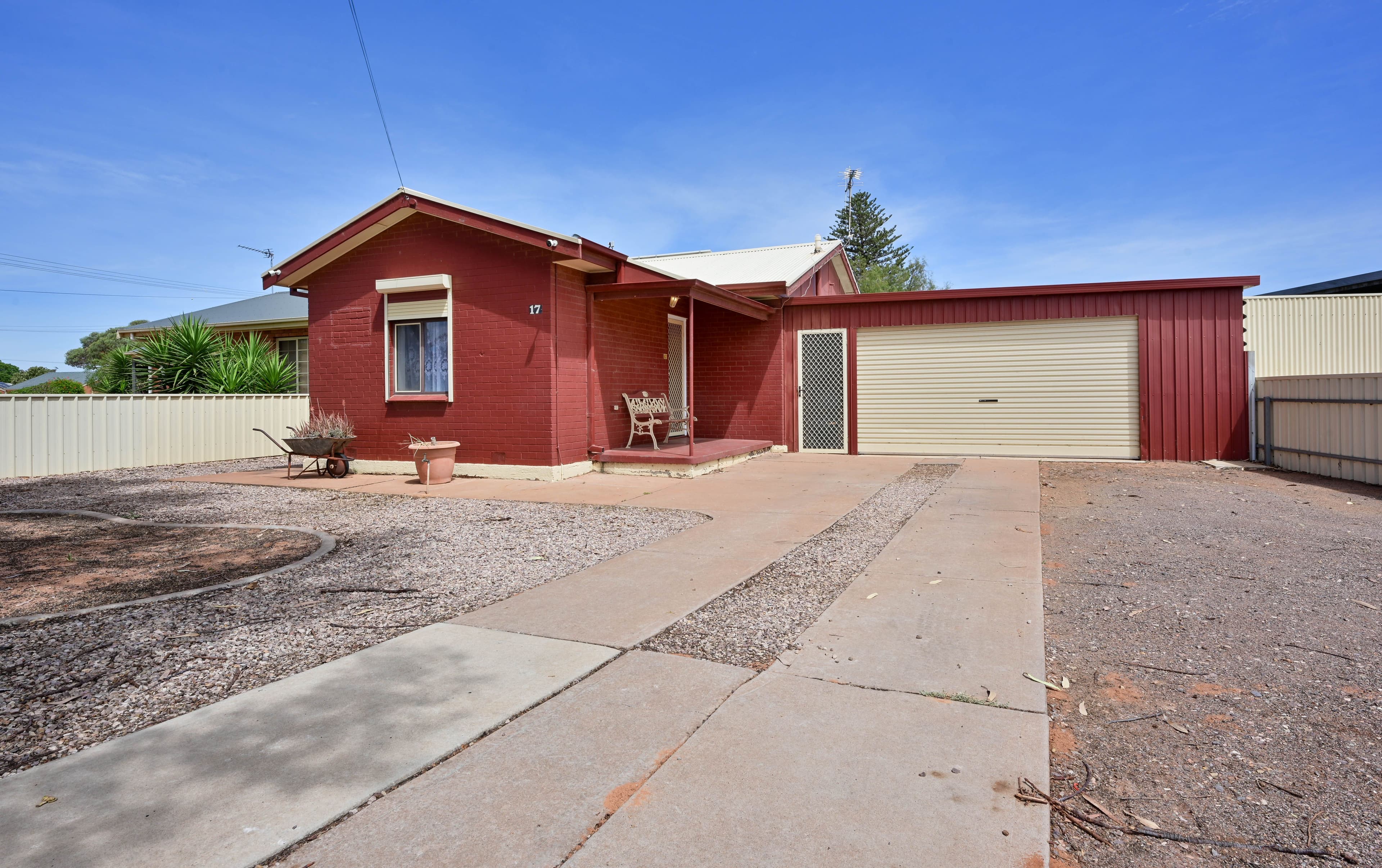 17 Rasheed Street, Whyalla Stuart SA 5608, Whyalla Stuart - Image 1