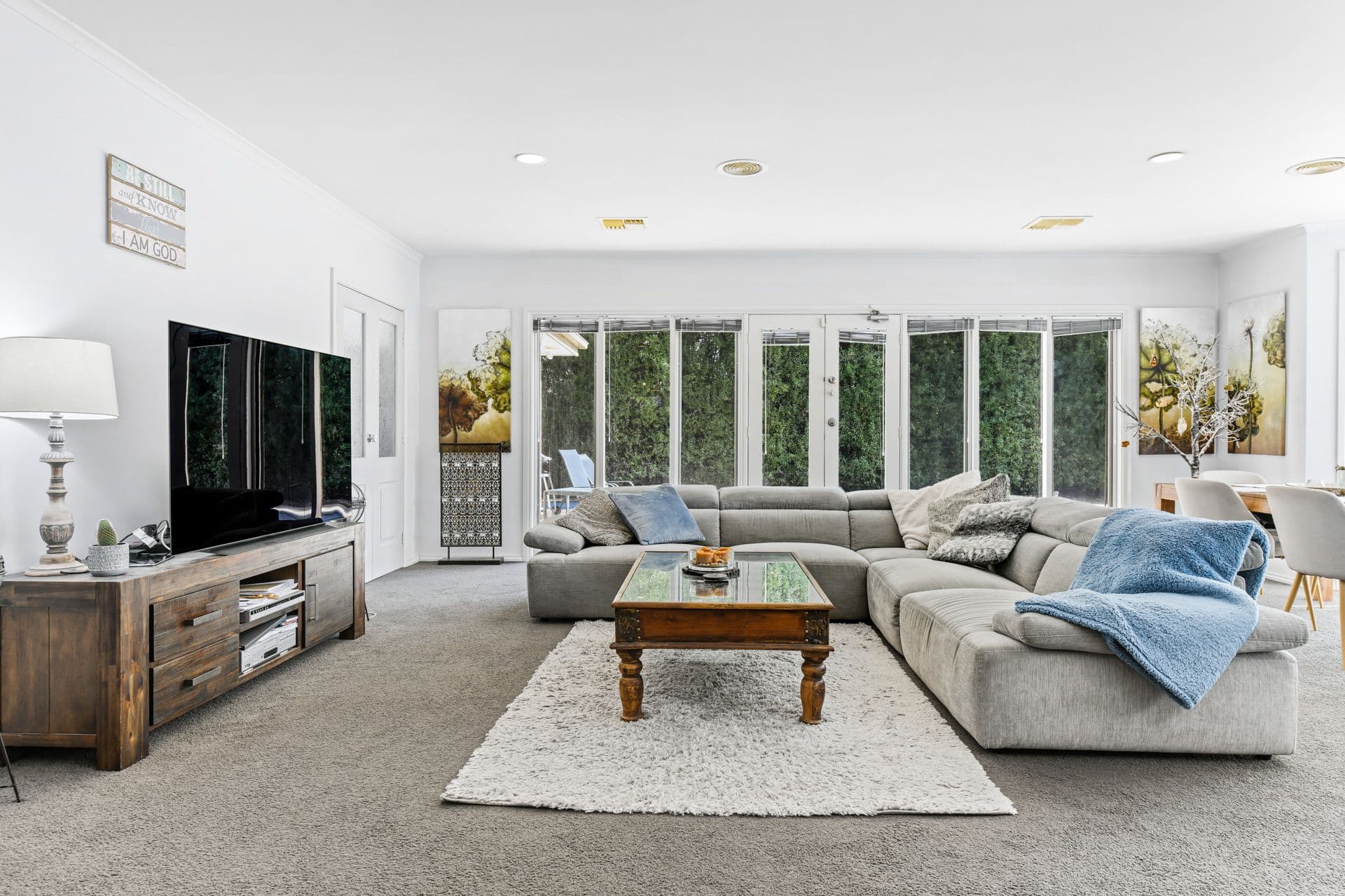 2 Condos Court, Wantirna South VIC 3152, Wantirna South - Thumbnail 2