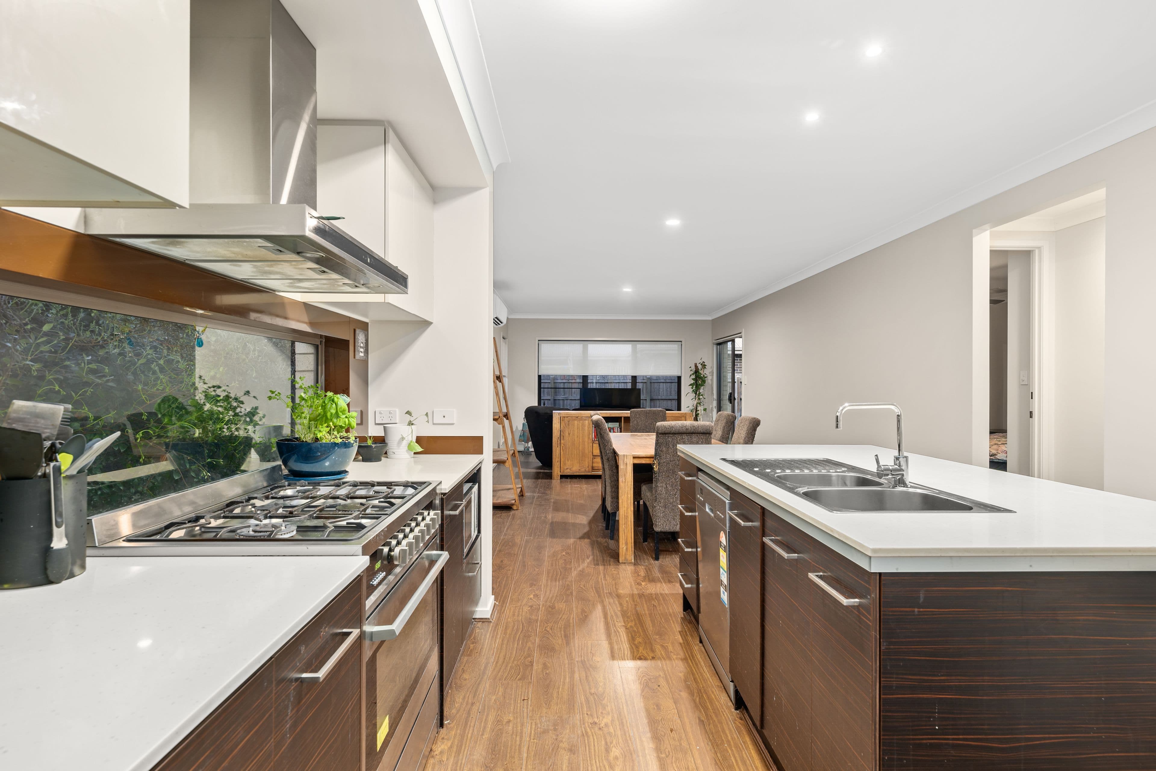8 Comfort Street, South Ripley QLD 4306, South Ripley - Thumbnail 5