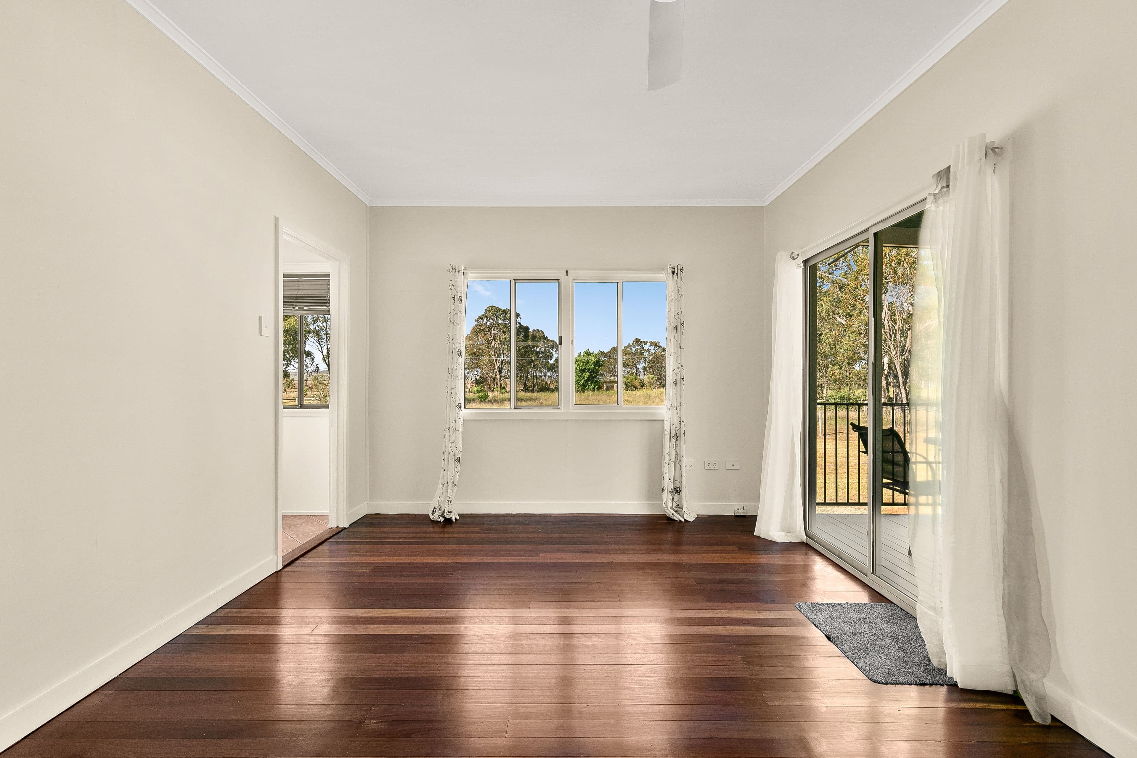 10 Allora Street, Hendon QLD 4362, Hendon - Thumbnail 3