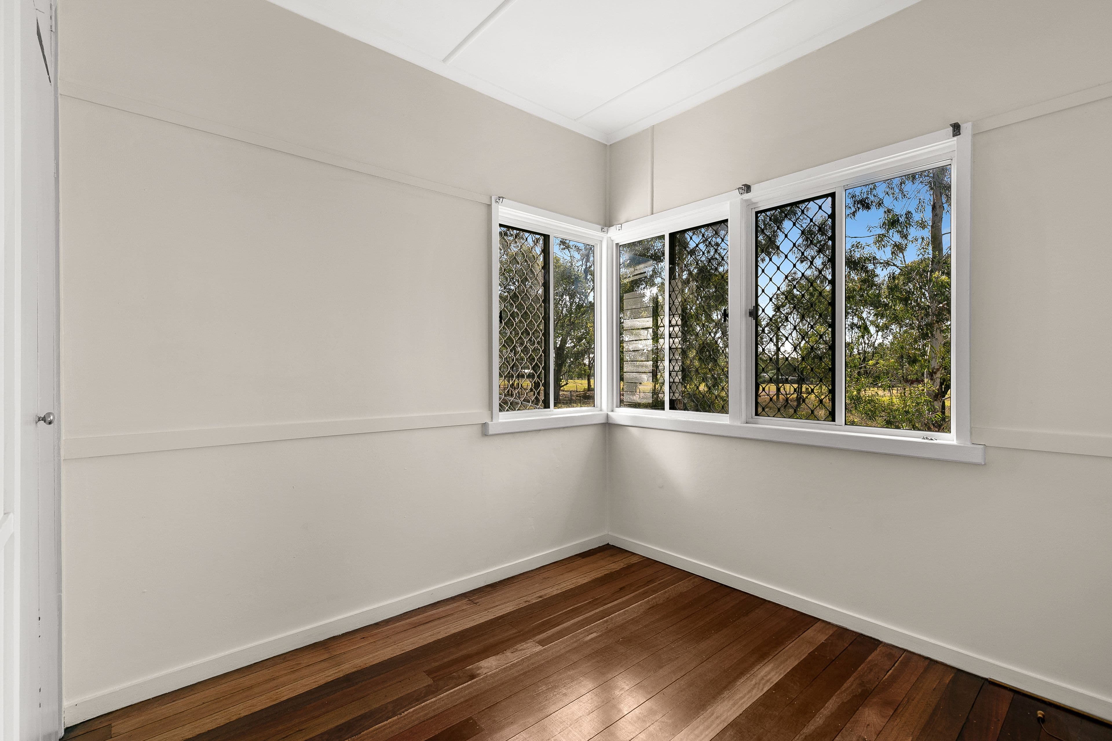 10 Allora Street, Hendon QLD 4362, Hendon - Thumbnail 7