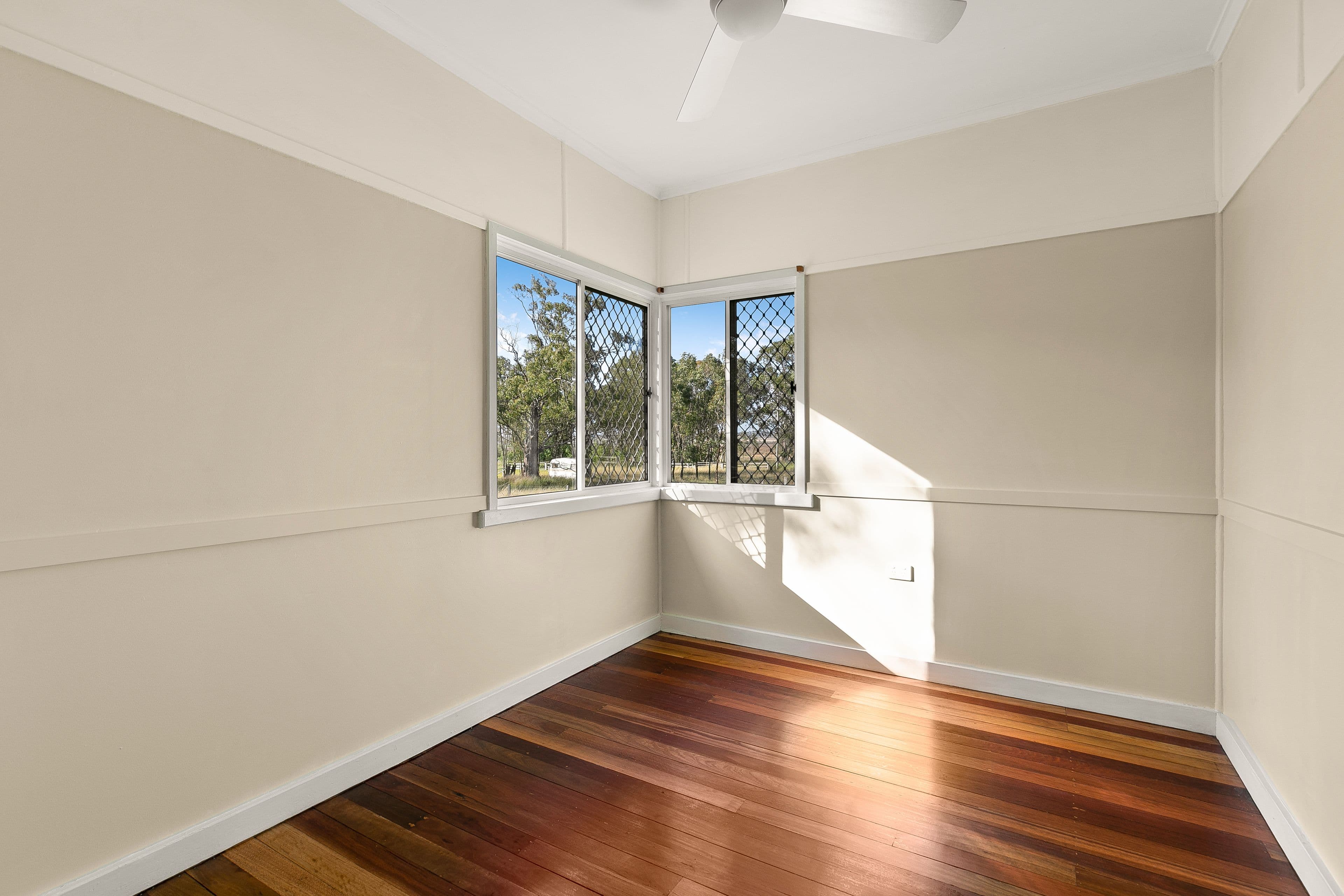 10 Allora Street, Hendon QLD 4362, Hendon - Thumbnail 8