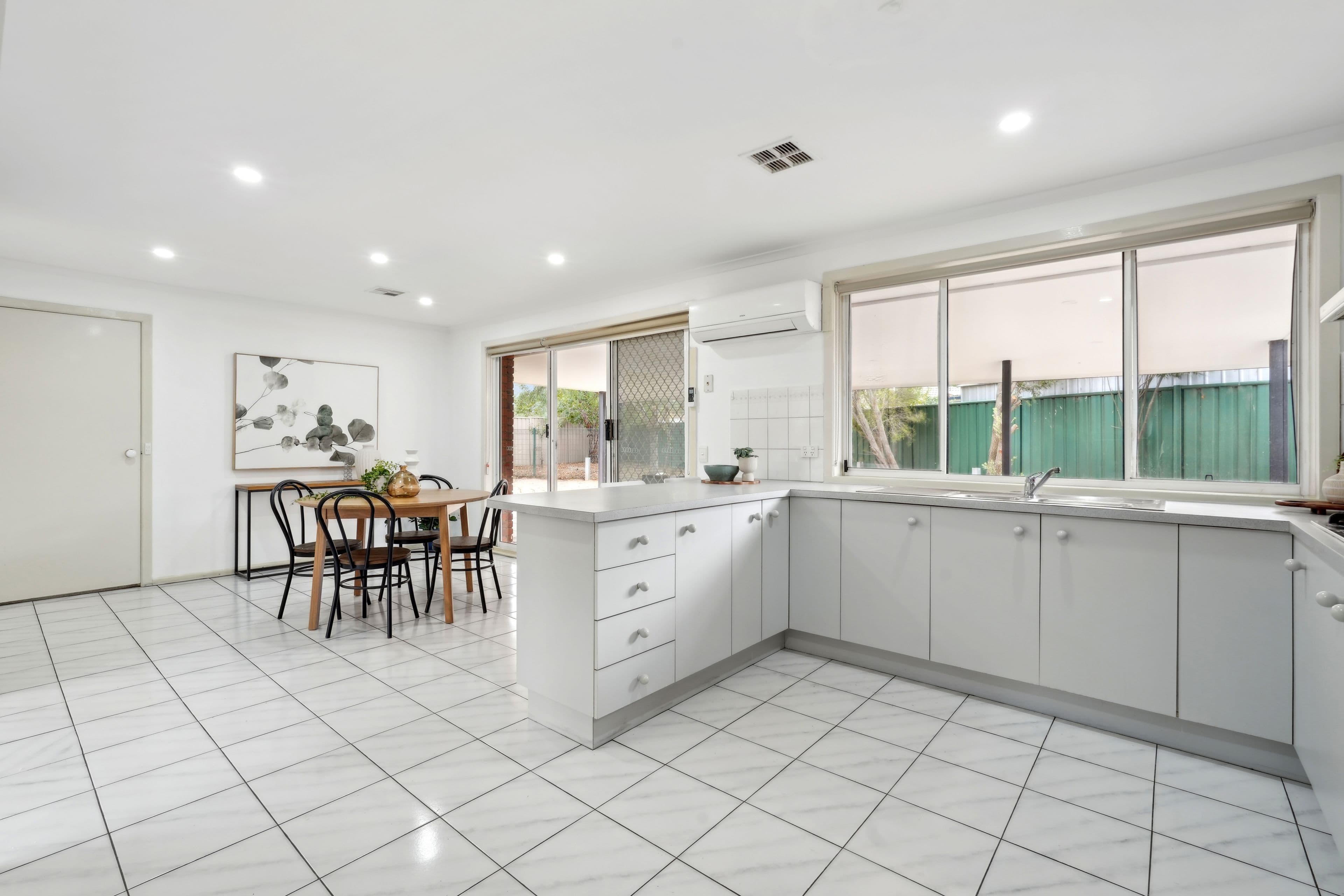 16 Piccolotto Drive, Melton West VIC 3337, Melton West - Thumbnail 6