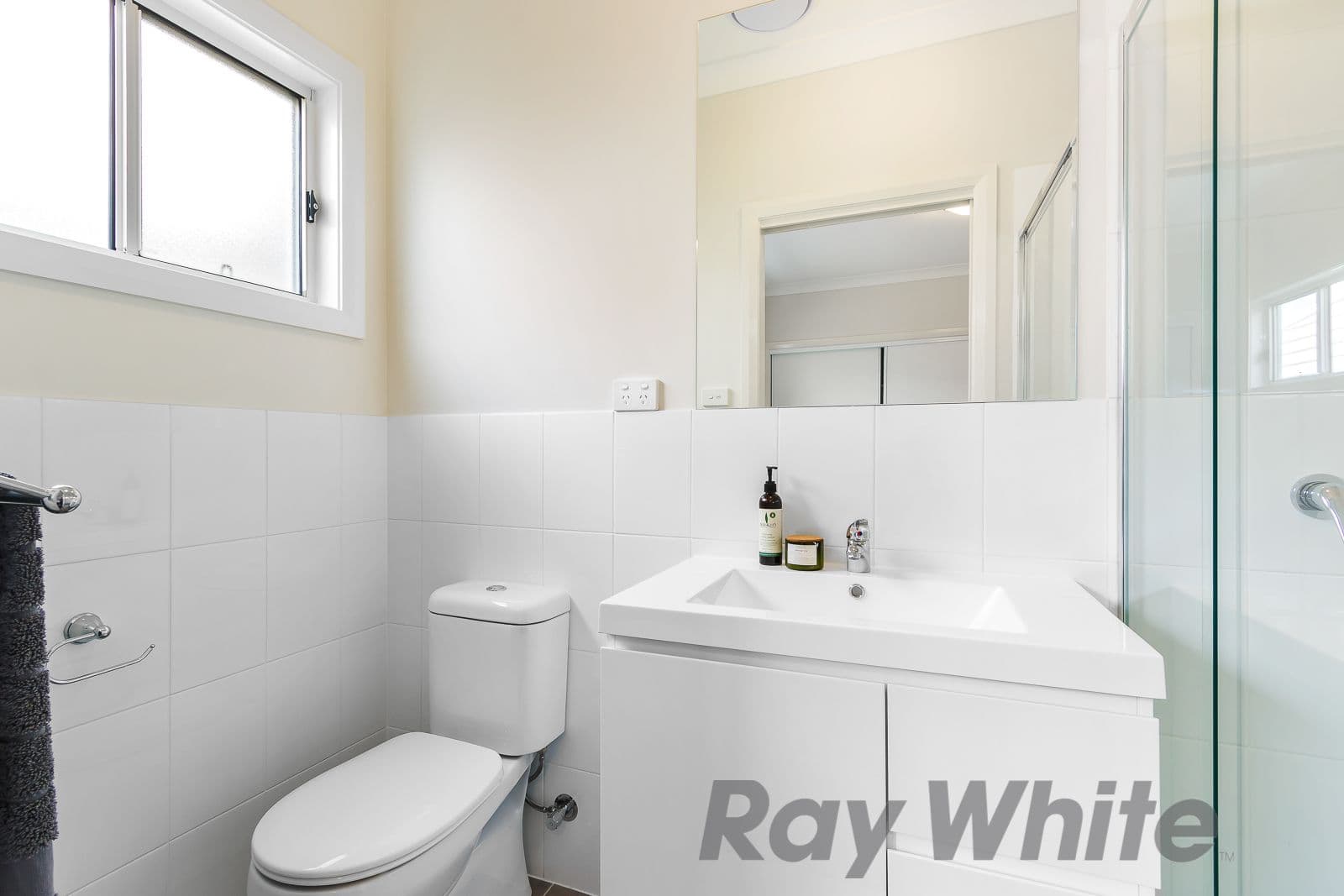 32 Blantyre Road, Macquarie Hills - Thumbnail 6