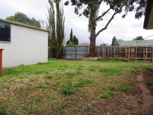 75 Barries Road, MELTON VIC 3337, Melton - Thumbnail 5