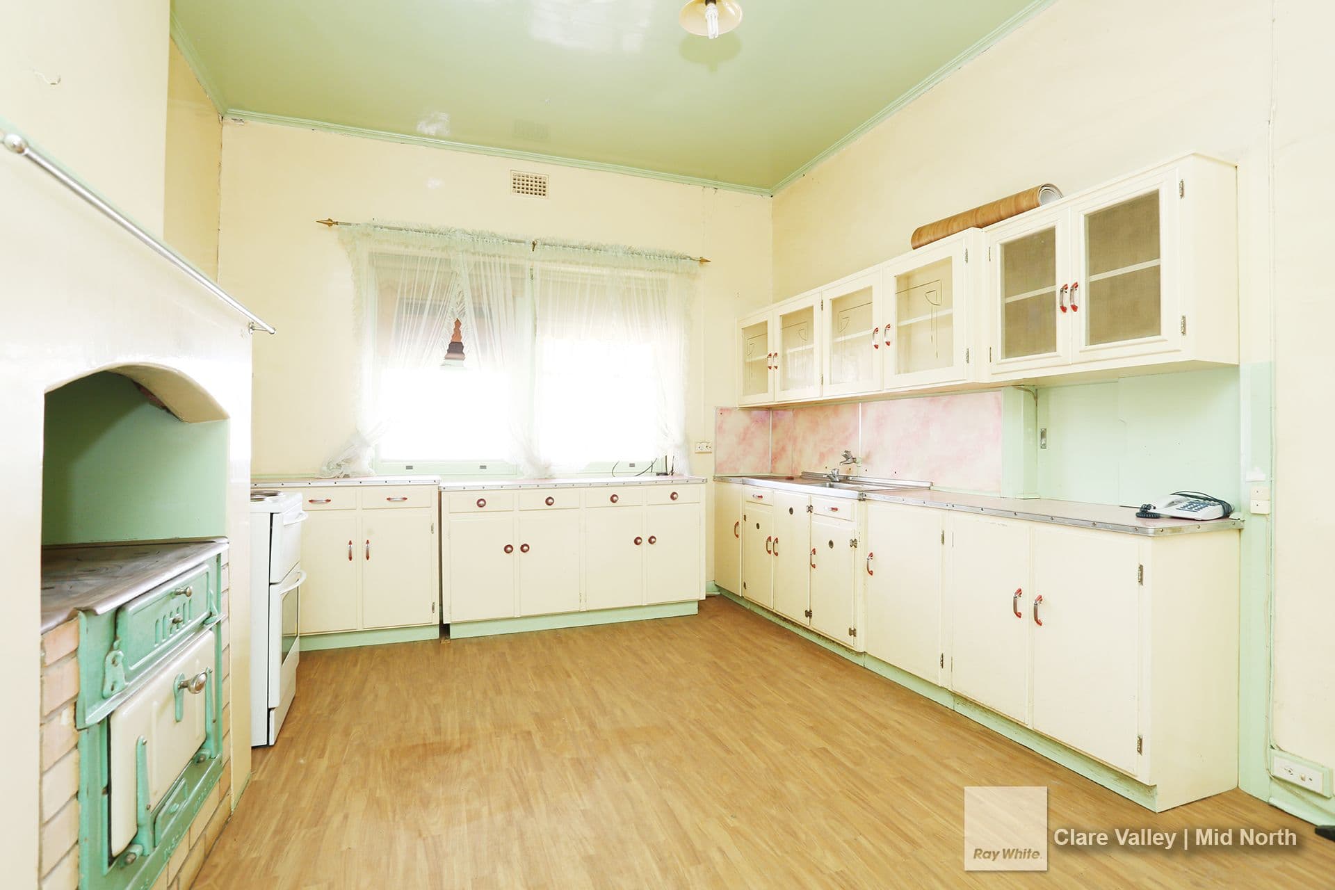 5 Mountain Street, Sevenhill SA 5453, Sevenhill - Thumbnail 2