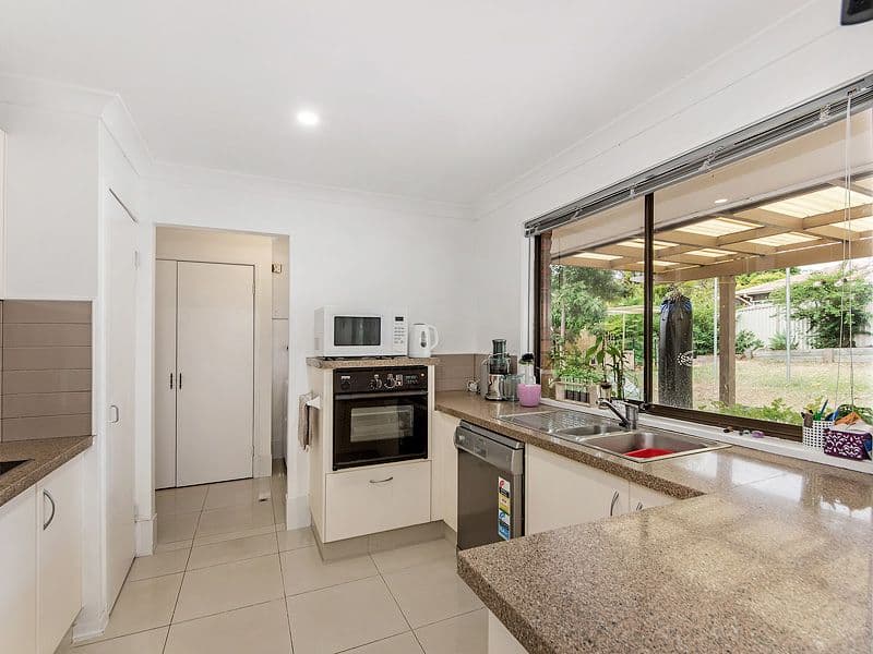 16 Atkins Place, Helensvale QLD 4212, Helensvale - Thumbnail 6