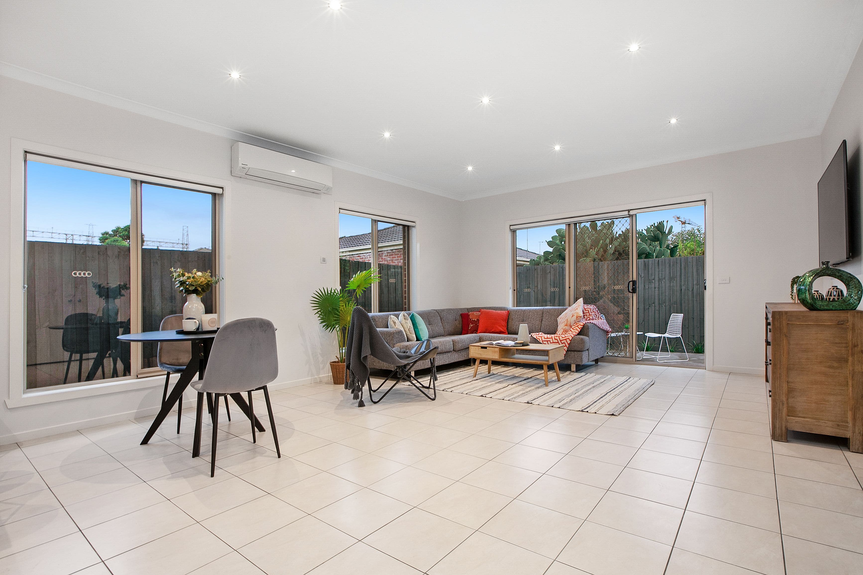 6 Merrilands Road, Reservoir VIC 3073, Reservoir - Thumbnail 3