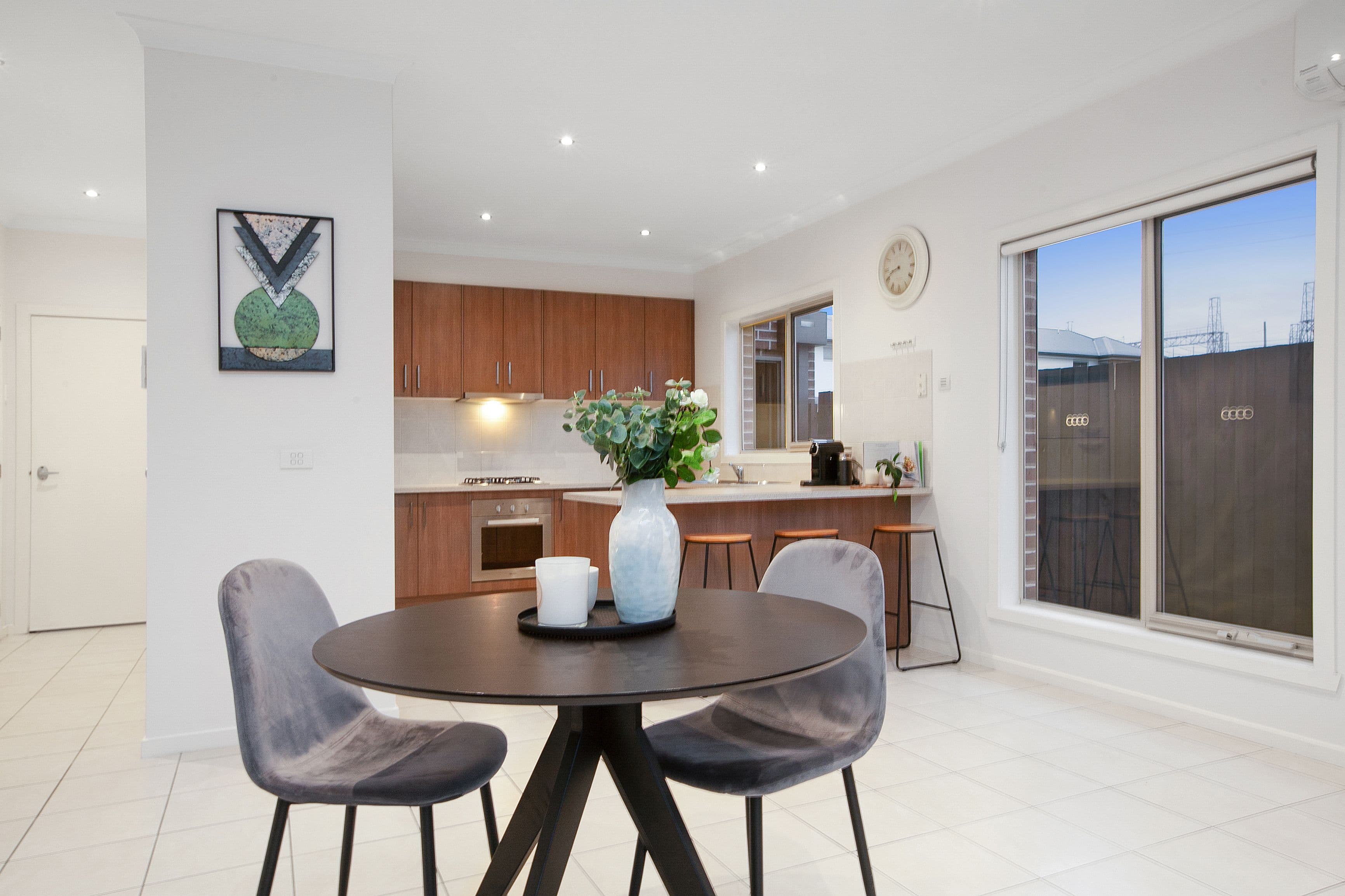 6 Merrilands Road, Reservoir VIC 3073, Reservoir - Thumbnail 4