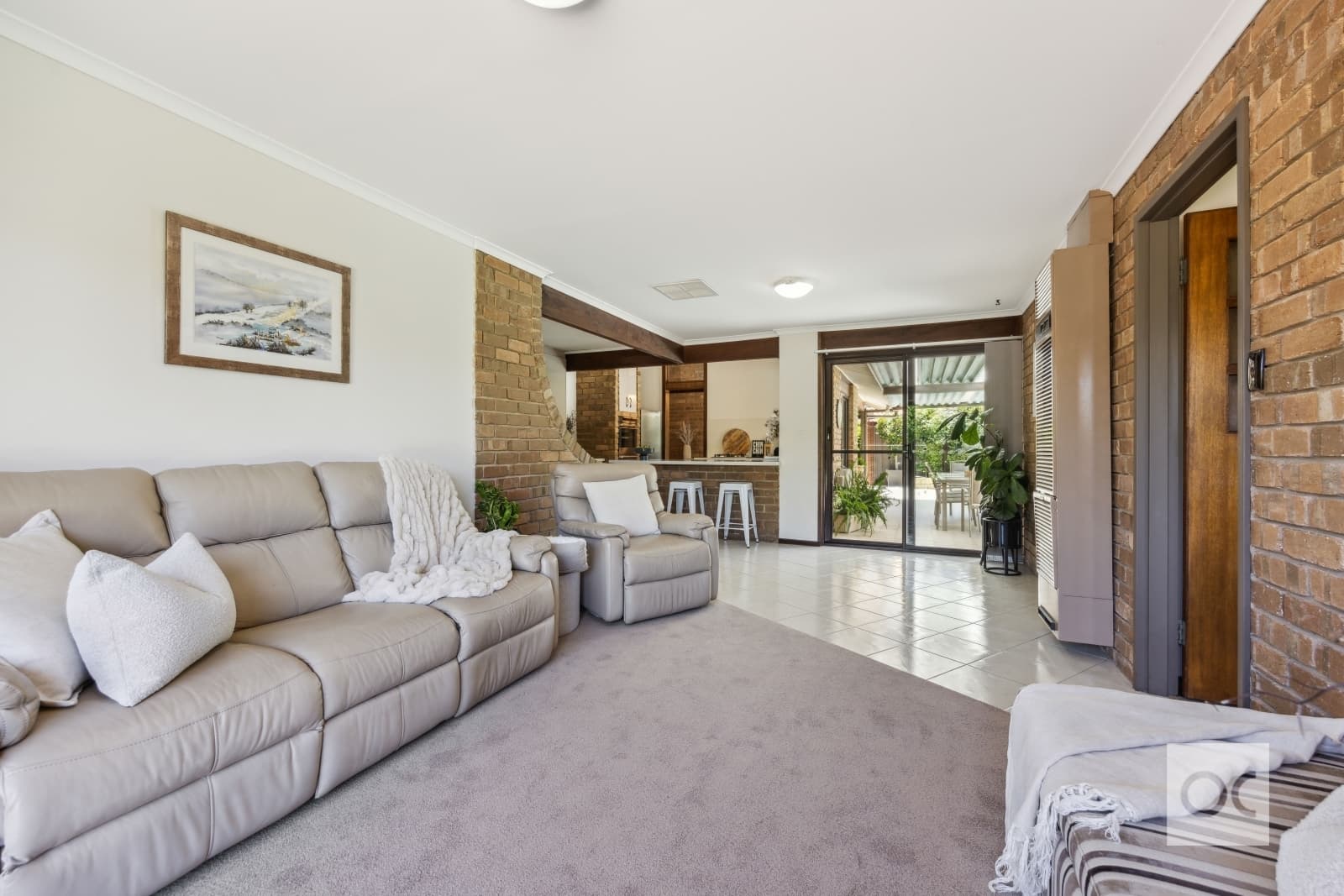 8 Peridot Close, Highbury - Thumbnail 8