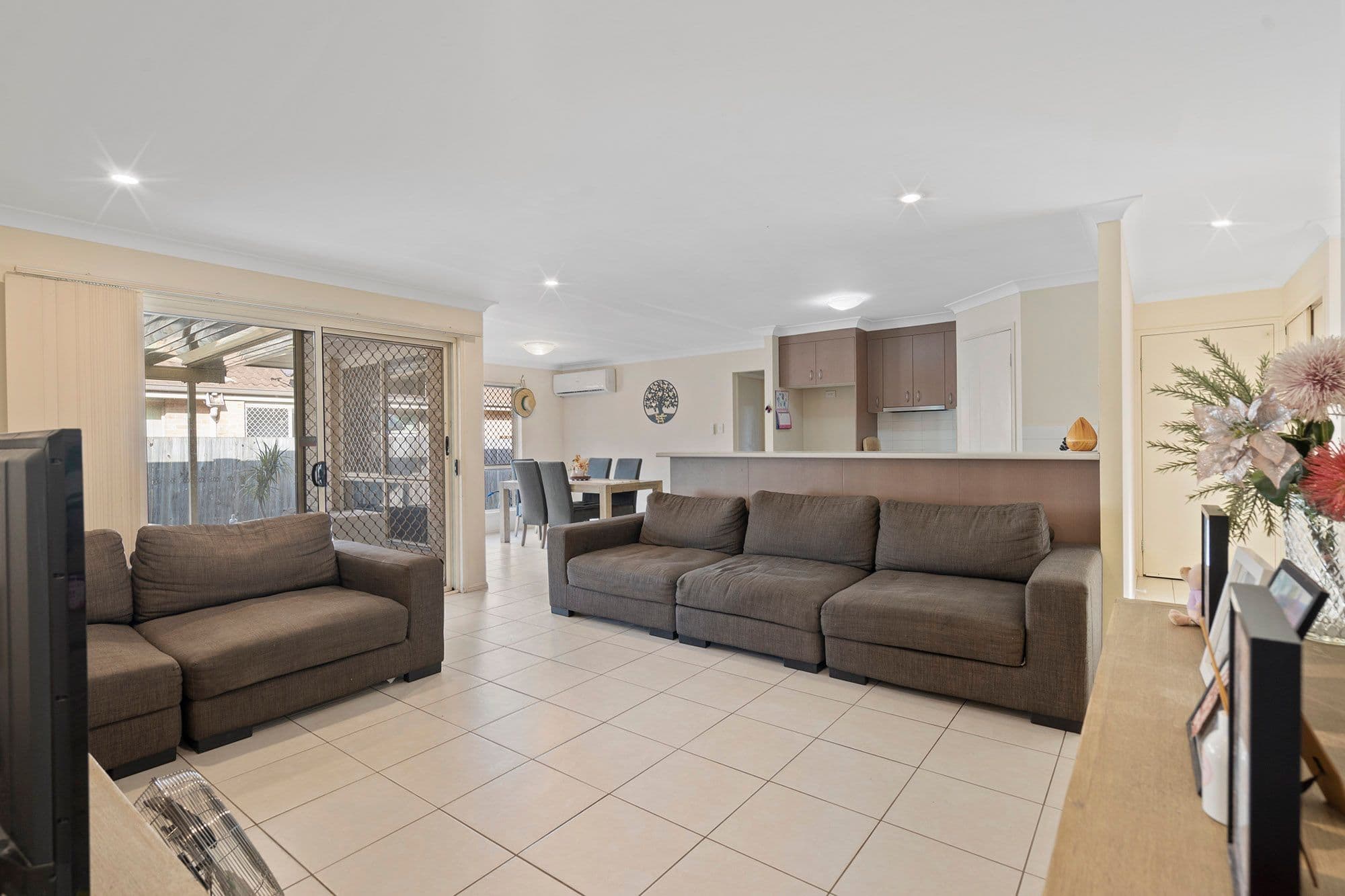 26 Spruce Street, Loganlea QLD 4131, Loganlea - Thumbnail 6