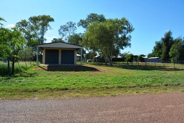 3 Bauhinia Lane, Blackall QLD 4472, Blackall - Thumbnail 2