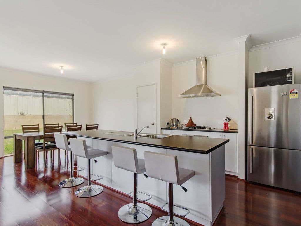 96 Cawana Parkway, Lakelands WA 6180, Lakelands - Thumbnail 4