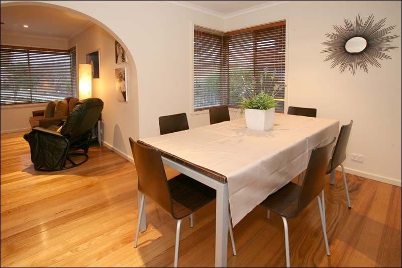 15 The Outlook, GLEN WAVERLEY VIC 3150, Glen Waverley - Thumbnail 5