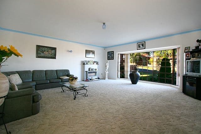 68  Shearwater Drive, BERKELEY NSW 2506, Berkeley - Thumbnail 3