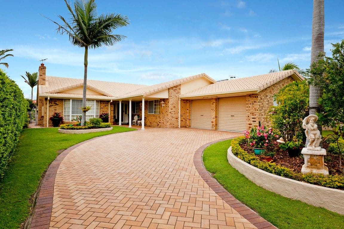 25 Seacrest Court, RABY BAY QLD 4163, Raby Bay - Image 1