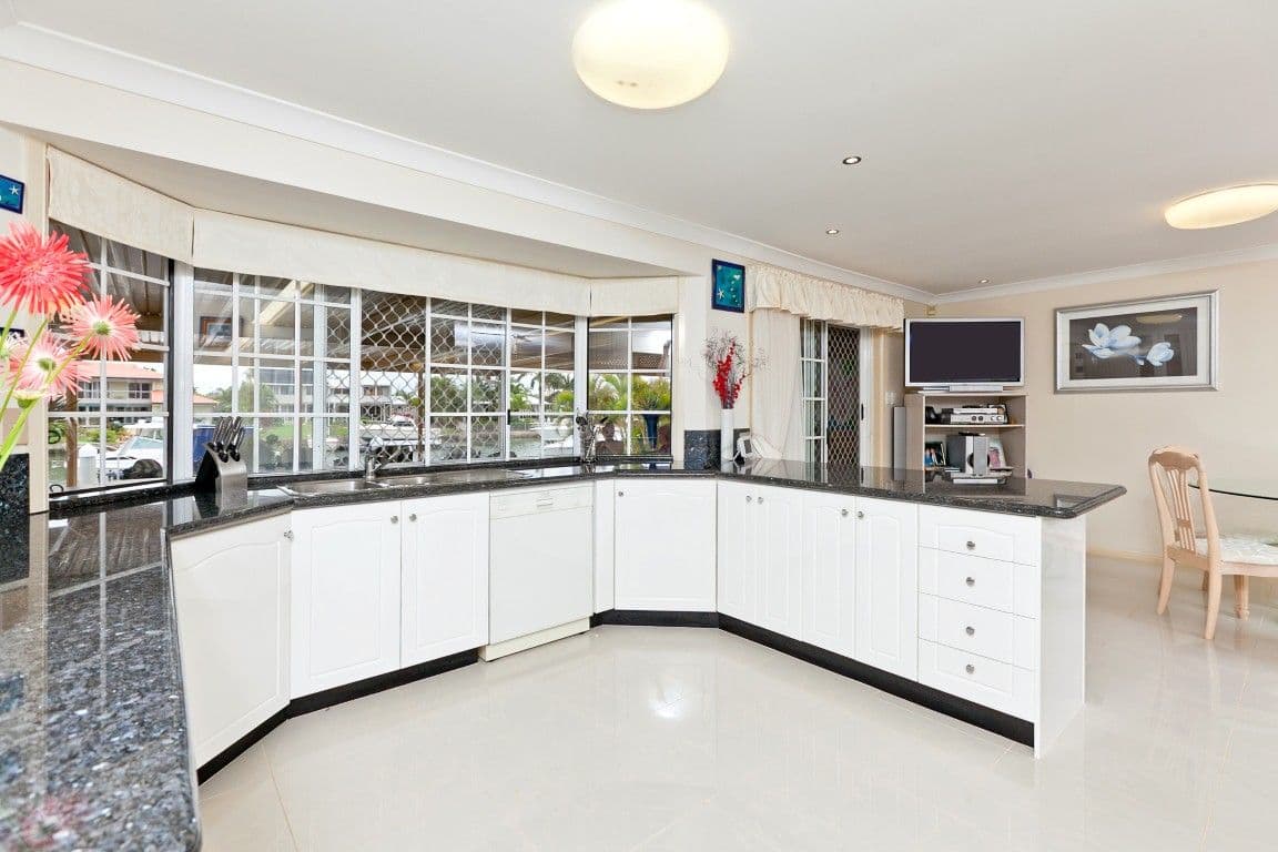 25 Seacrest Court, RABY BAY QLD 4163, Raby Bay - Thumbnail 6