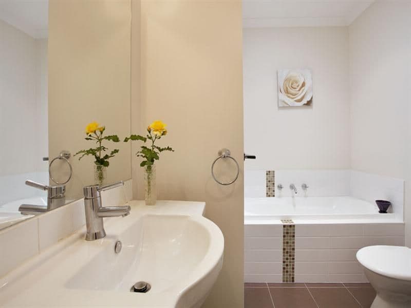 80 Rathcown Road, Reservoir VIC 3073, Reservoir - Thumbnail 5